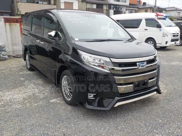 Toyota Noah 2021 Black