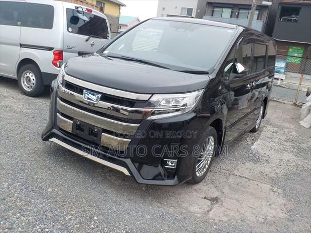 Toyota Noah 2021 Black