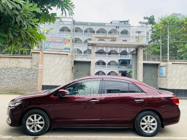 Toyota Premio 1.5 FWD 2020 Maroon