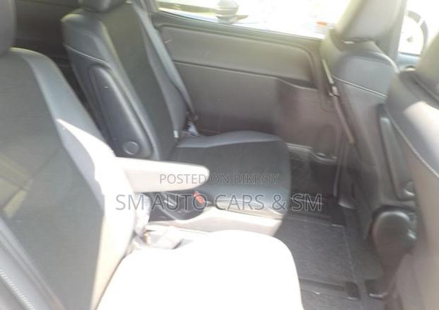 Toyota Noah 2021 Pearl