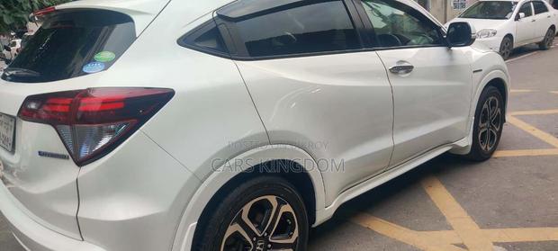Honda Vezel 2014 Pearl