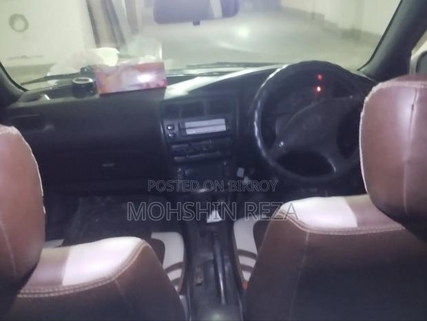 Toyota Corolla 2.0 Sedan 1993 White
