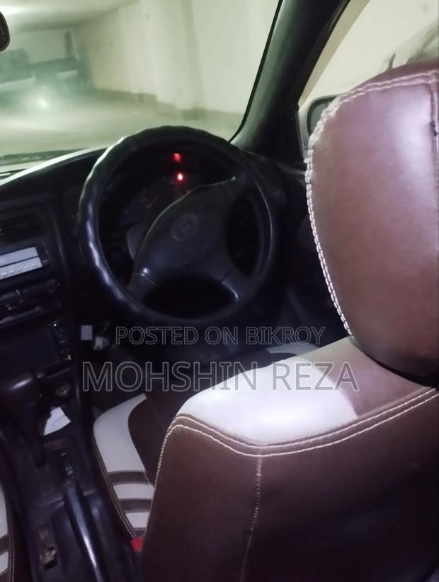 Toyota Corolla 2.0 Sedan 1993 White