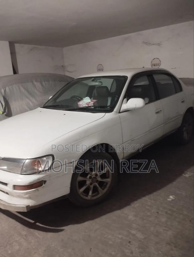 Toyota Corolla 2.0 Sedan 1993 White