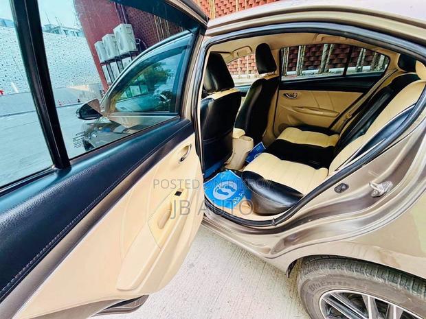 Toyota Yaris 2016 Beige
