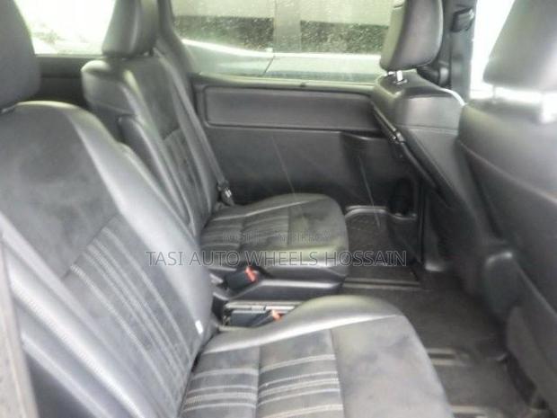 Toyota Esquire 1.8 FWD Hybrid (7 Seater) 2020 Black