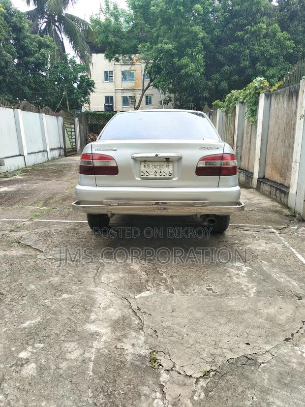 Toyota Corolla Sedan 1999 Silver