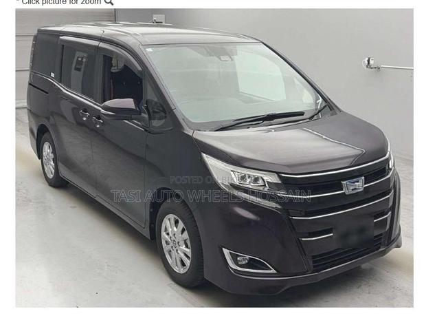 Toyota Noah 2021 Black