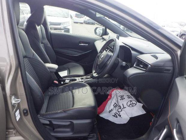 Toyota Corolla Touring 2022 Brown