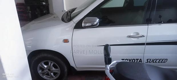 Toyota Succeed 2003 White