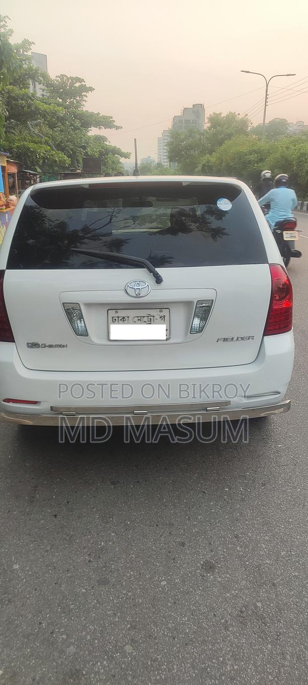 Toyota Corolla Fielder 2004 White