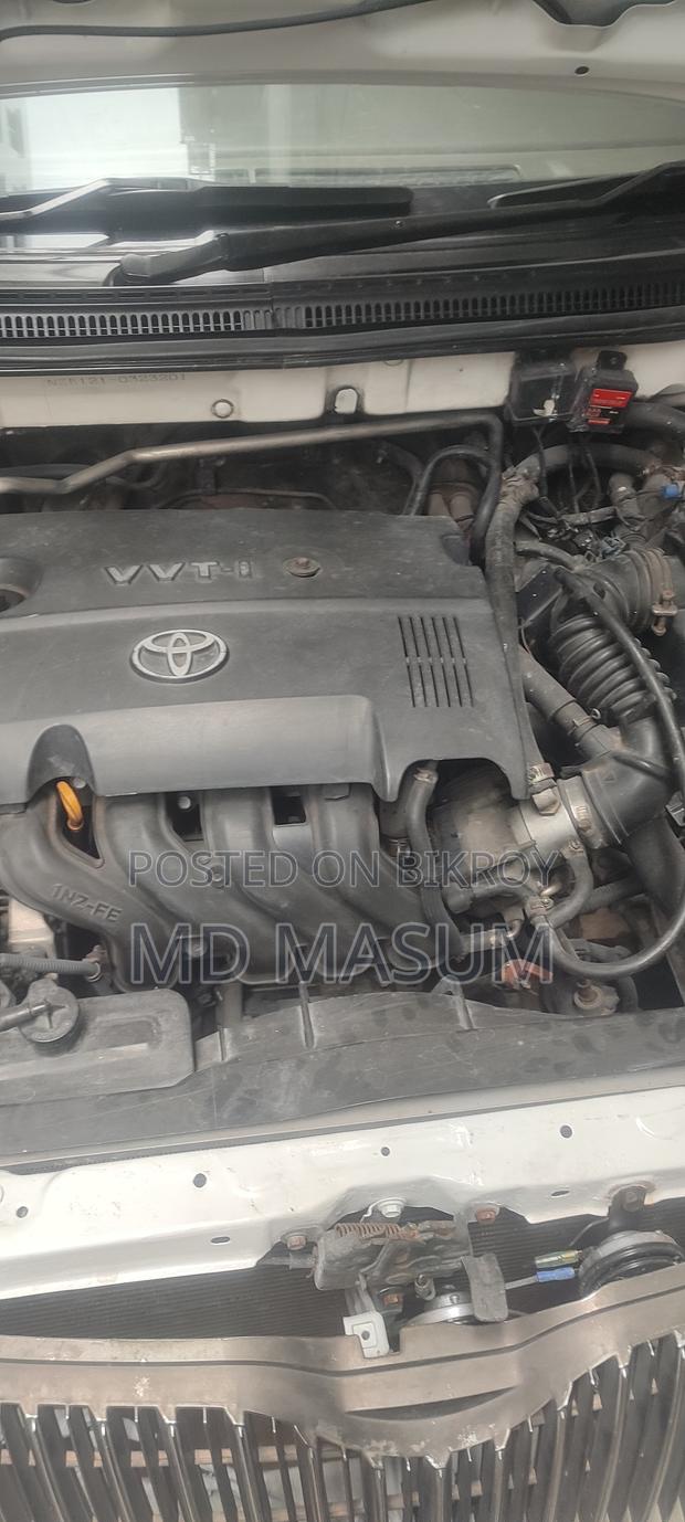 Toyota Corolla Fielder 2004 White