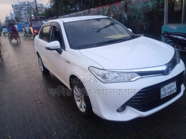 Toyota Axio 1.5 Hybrid 2WD 2015 Pearl