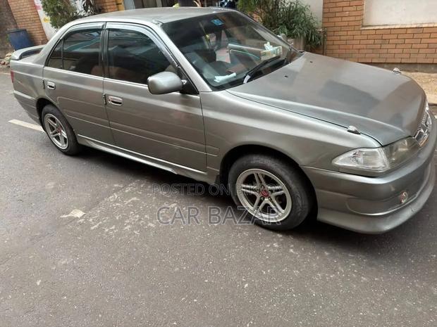 Toyota Carina 1.5 FWD Sedan 1998 Gray