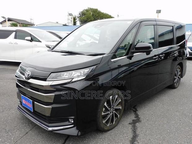 Toyota Noah 2023 Black