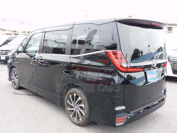 Toyota Noah 2023 Black