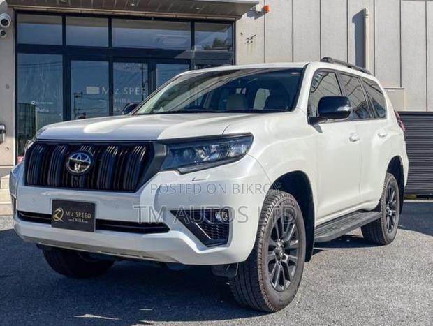 Toyota Land Cruiser Prado 2.7 2022 Pearl