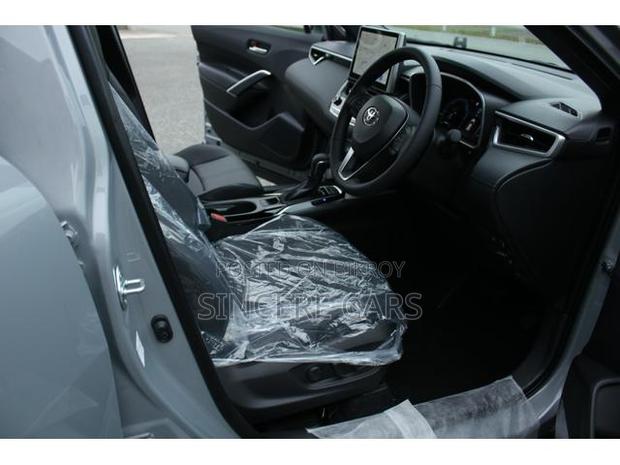Toyota Corolla Cross 2021 Silver