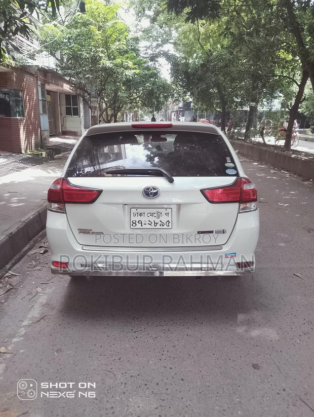 Toyota Corolla Fielder 1.5 Hybrid FWD 2016 Pearl