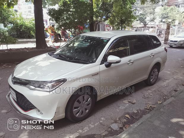 Toyota Corolla Fielder 1.5 Hybrid FWD 2016 Pearl