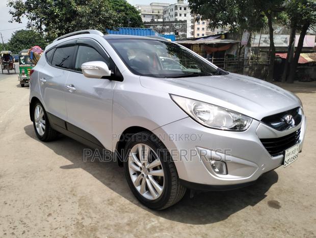 Hyundai Tucson 2011 Silver