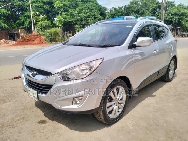 Hyundai Tucson 2011 Silver