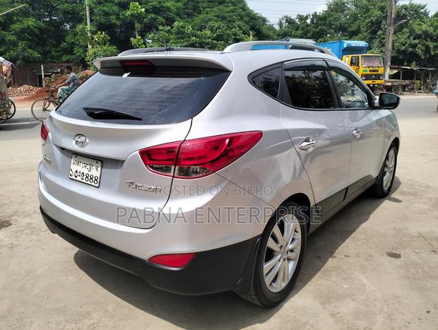 Hyundai Tucson 2011 Silver