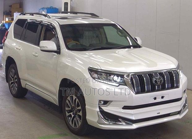 Toyota Land Cruiser Prado 2.7 2022 Pearl
