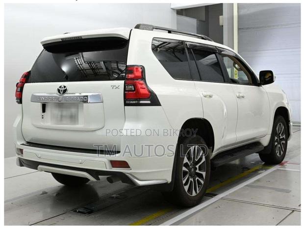 Toyota Land Cruiser Prado 2.7 2022 Pearl