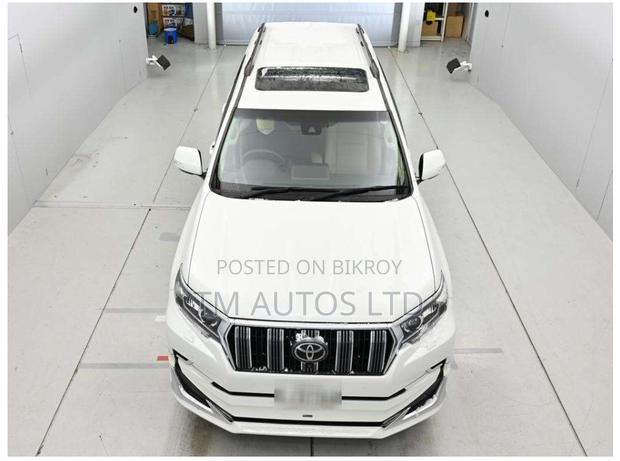Toyota Land Cruiser Prado 2.7 2022 Pearl