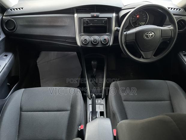 Toyota Corolla Fielder 1.5 Petrol AWD 2021 Pearl