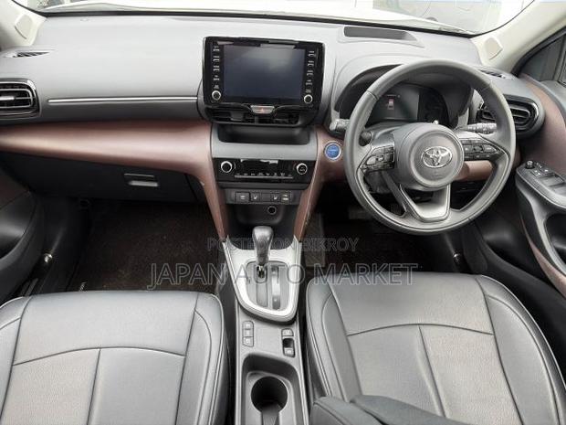 Toyota Yaris Cross 2021 Pearl