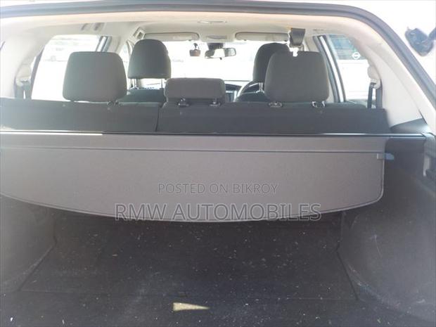 Toyota Corolla Fielder 1.5 Hybrid FWD 2021 White