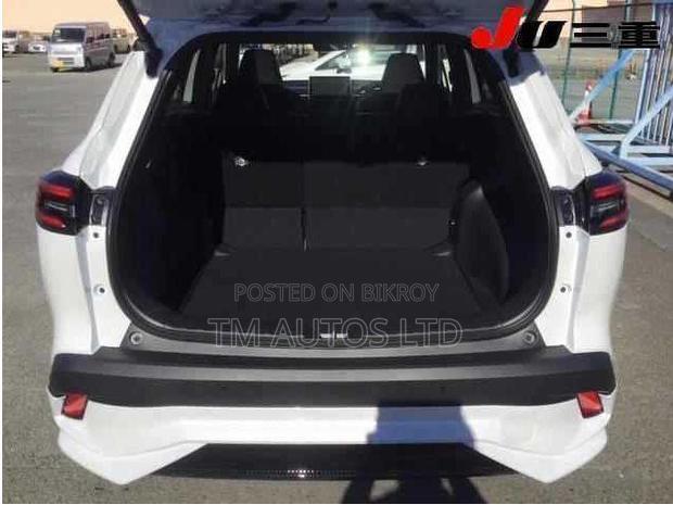 Toyota Corolla Cross 2025 Pearl