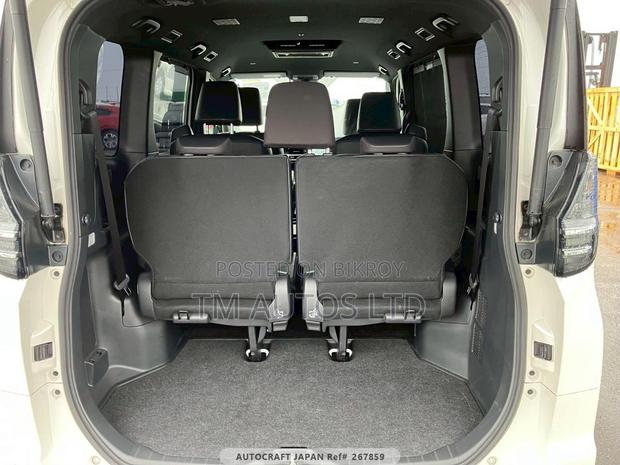 Toyota Voxy Hybrid S-Z 2WD 7-Seater 2023 Pearl