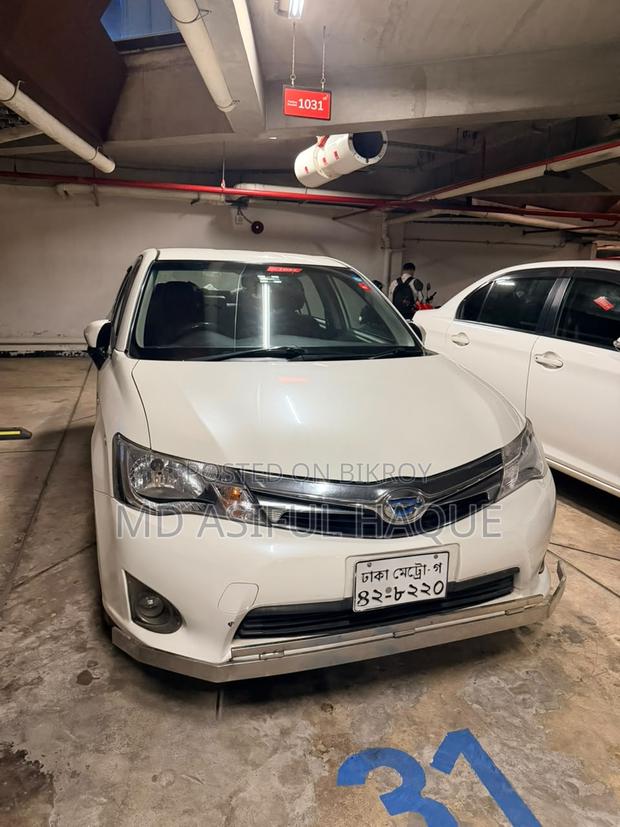 Toyota Axio 1.5 Hybrid 2WD 2014 Pearl