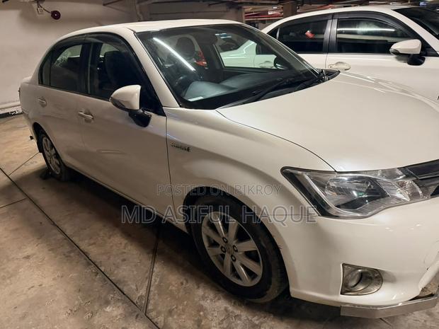 Toyota Axio 1.5 Hybrid 2WD 2014 Pearl
