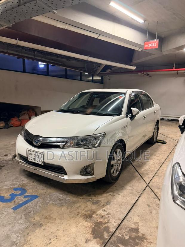 Toyota Axio 1.5 Hybrid 2WD 2014 Pearl