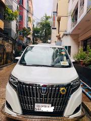 Toyota Esquire 2019 Pearl for sale