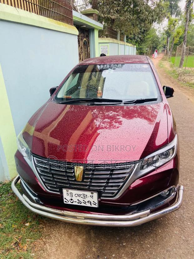 Toyota Premio 2013 Maroon