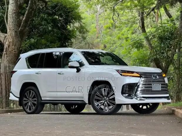 New Lexus LX 600 2023 White
