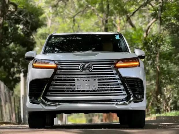 New Lexus LX 600 2023 White