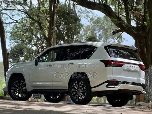 New Lexus LX 600 2023 White
