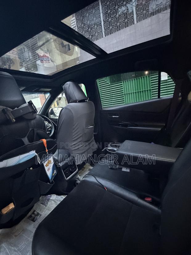 Toyota Harrier 2.0 2016 Pearl