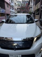 Toyota Harrier 2.0 2016 Pearl for sale
