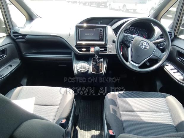 Toyota Noah 2.0 FWD (8 Seater) 2021 Black