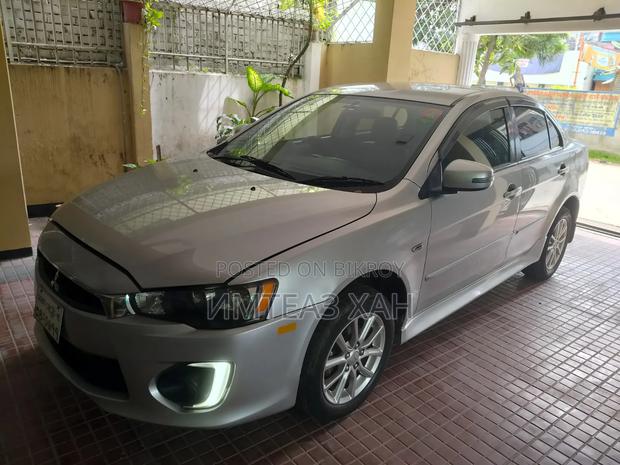 Mitsubishi Lancer 2017 Silver