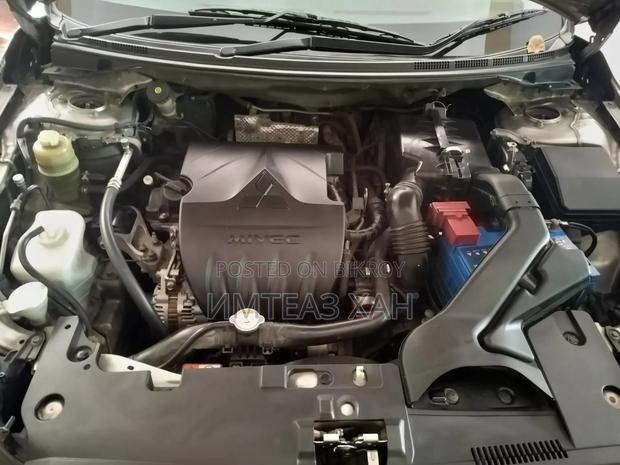 Mitsubishi Lancer 2017 Silver
