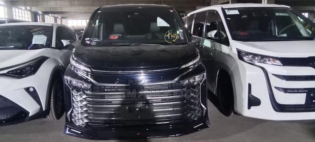 Toyota Voxy S-Z 2WD 7-Seater 2023 Black