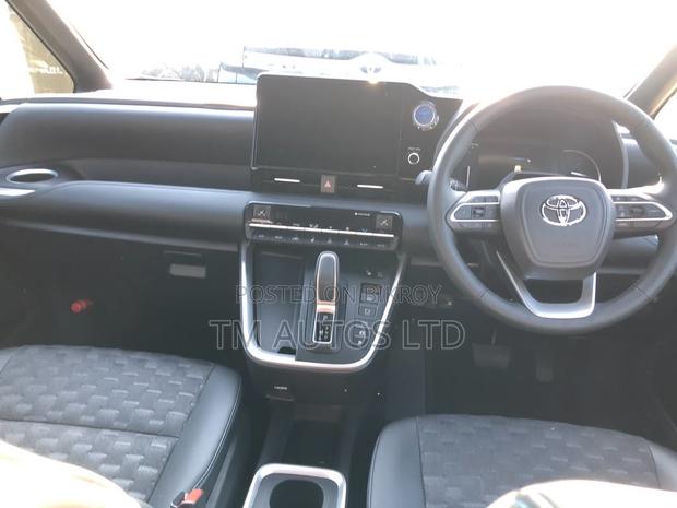 Toyota Voxy S-Z 2WD 7-Seater 2023 Black